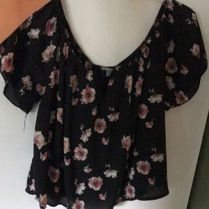 Flowered shirt, short sleeved